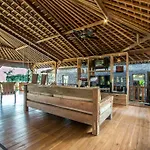 Marika Sawah Villa