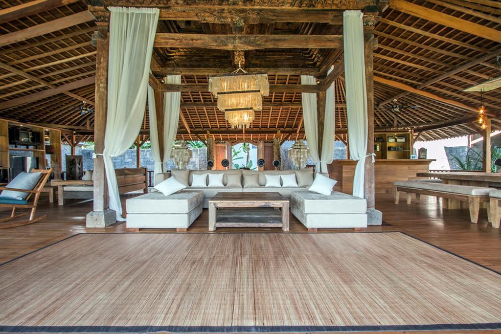 Marika Sawah Seminyak (Bali)