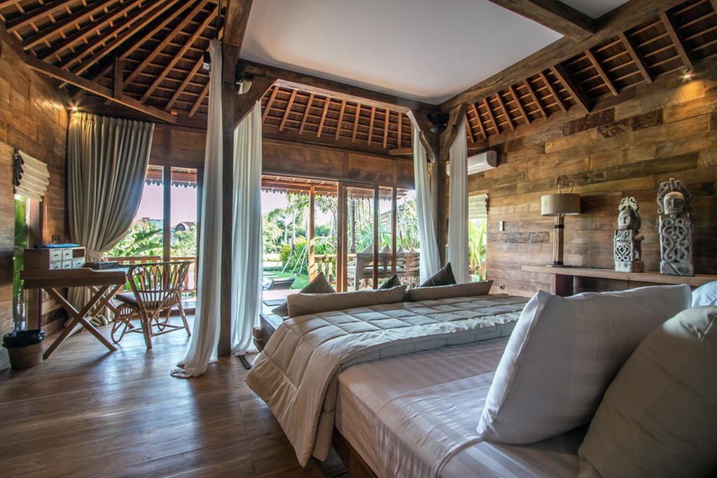 Marika Sawah Villa *